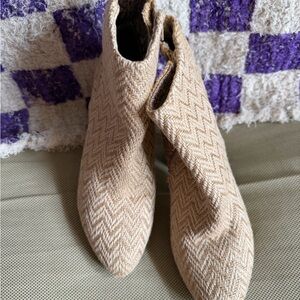 Band of Gypsies Tan Ankle Boots